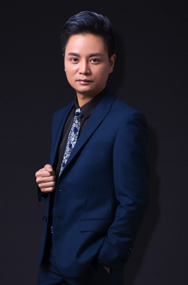 特邀评委毕加索中国巡回特训营金牌讲师五官开运容妆术大师海峡两岸微