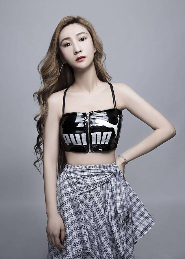 杰妮2018年首度推出第一张专辑《是否爱过》震撼来袭