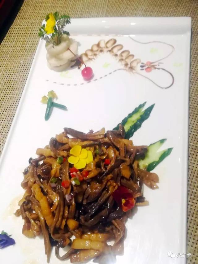 海皇龙爪菌