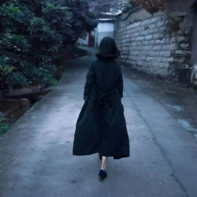 精选女生唯美背影头像