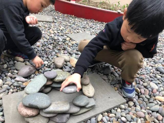 "石头建筑师" | 学前教育宣传月之学习故事(二)