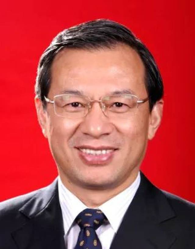 李贻伟当选市人大常委会主任,刘吉当选市长