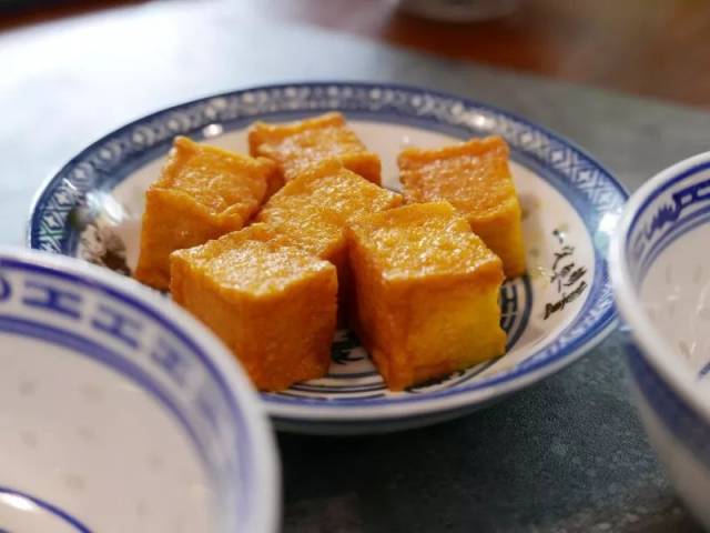 咖喱鱼蛋/鱼豆腐