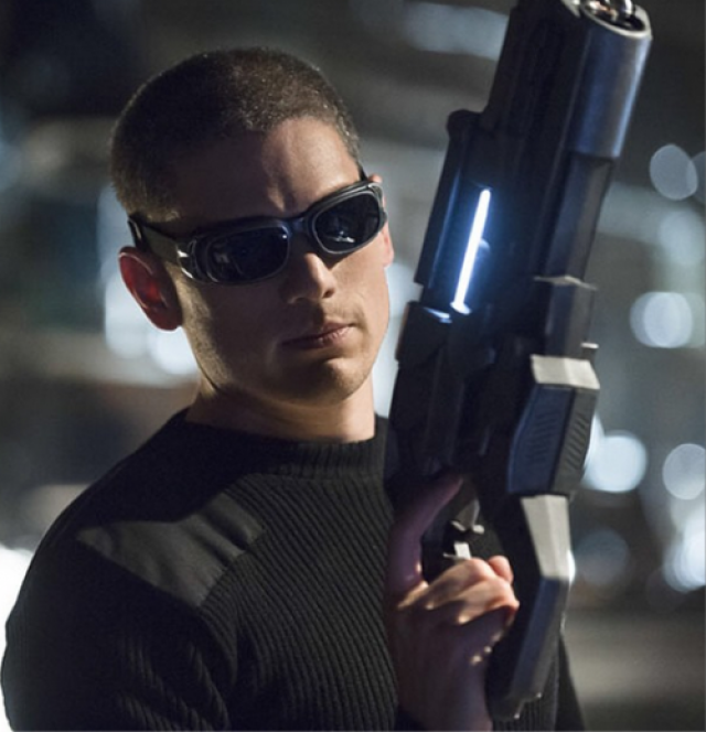 对于火焰的痴迷超越血缘亲情,这就是dc热浪_手机搜狐网