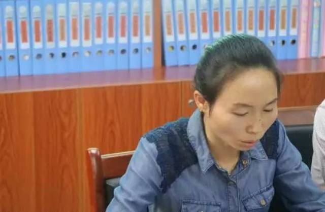 郭圩中学教导主任罗招娣工作汇报