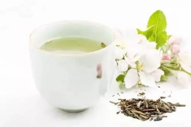 词 梅月圆十首 (一) 霓虹光影对云阴,璧月锁寒深.