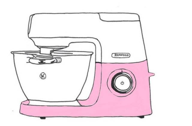 5,淡奶油加糖粉用厨师机5档搅打至6分发,有纹路且纹路不消失的状态