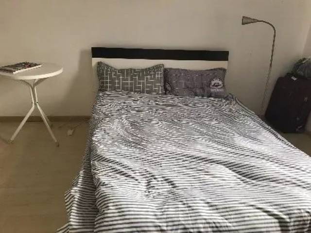 9k;出租次卧半张床1.6k,你pick哪一个?