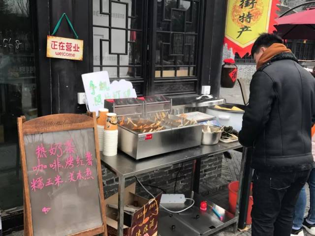 安丰古街的新"三美":美食鱼汤面,美品桑果园,美宿古街客栈!