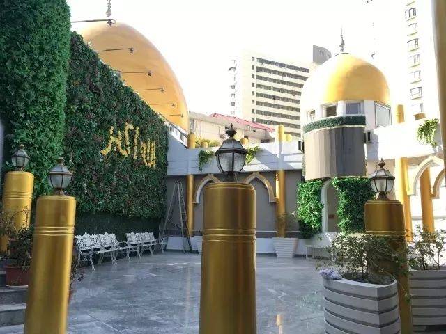 6月16日是伊斯兰教2018年开斋节 位于普陀区常德路 沪西清真寺一派