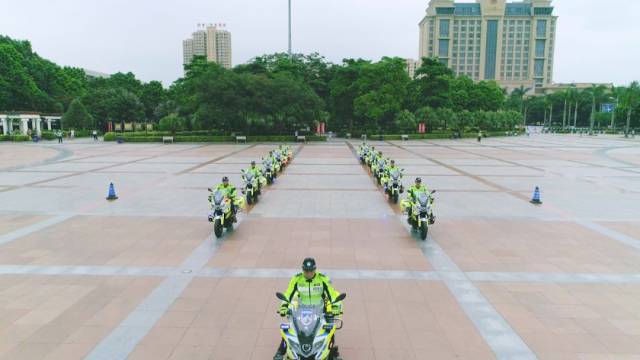 大岭山铁骑集体亮相!