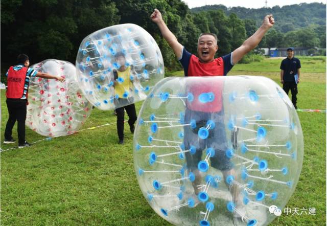 看各路大神如何各显神通:趣味毛毛虫,欢乐碰碰球;团队成员说游戏想要