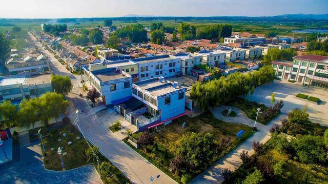 这个村子,就是平邑县2017年度创建的省级美丽乡村示范村——保太镇堤