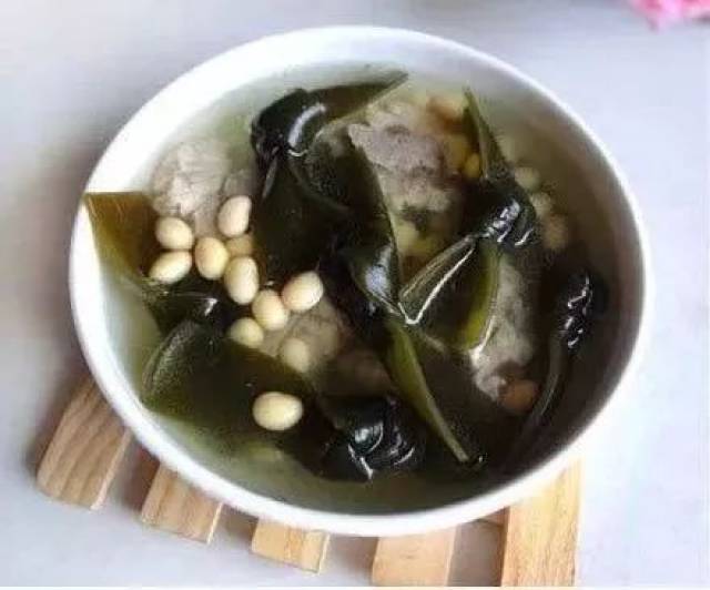海带黄豆排骨汤