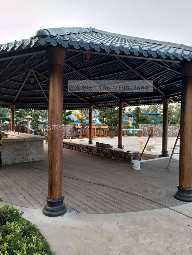 浙江婺城旅游度假村混凝土钢构凉亭仿木纹漆施工这纹路太漂亮了