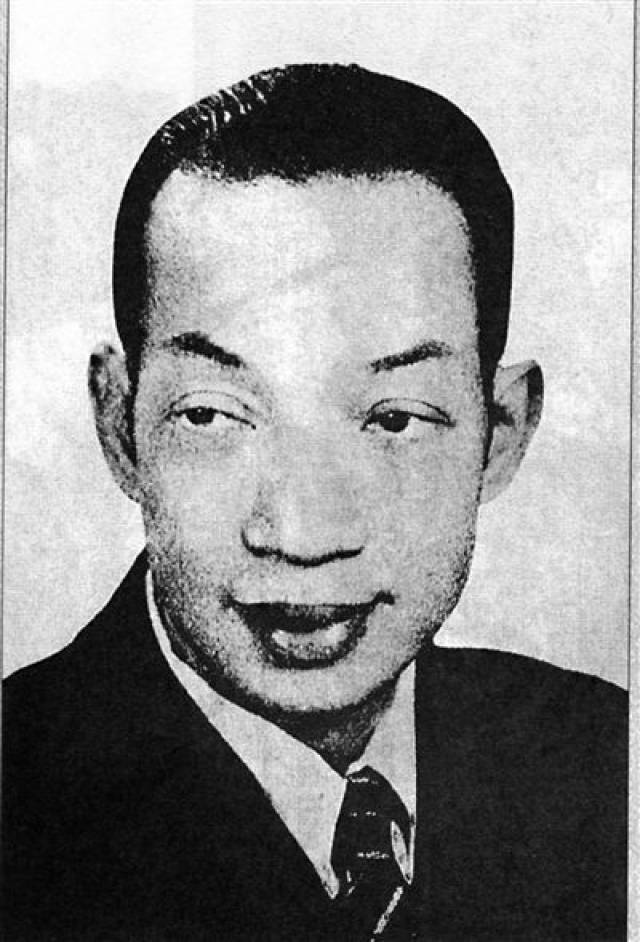 薛觉先墨迹——艺术不忘革命觉先声剧团演出《白金龙》剧本马师曾