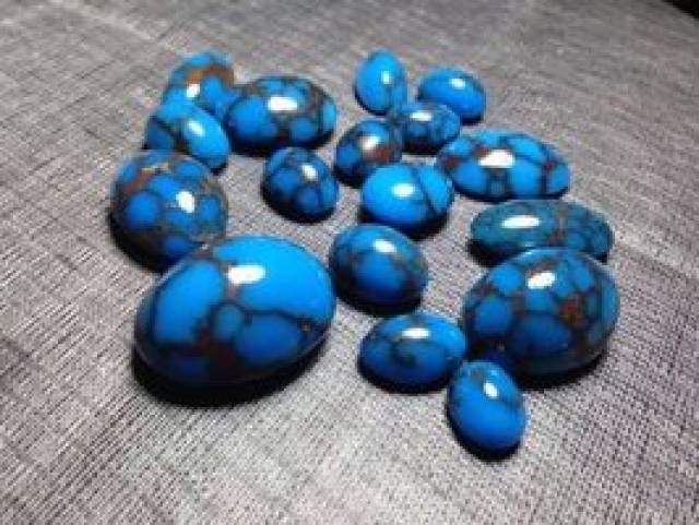 伊朗绿松石以尼沙普尔绿松石矿著名.