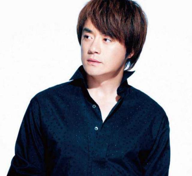 娱乐圈姓黄的歌手第一位是张学良的外孙最后一位很可惜