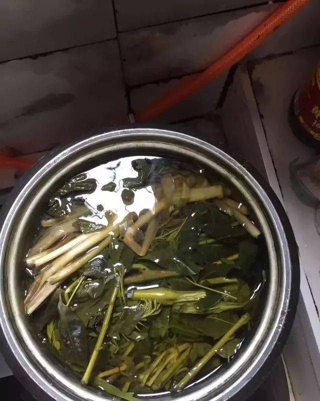 大人小孩:点雄黄沐兰汤