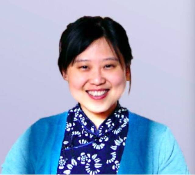 今天李琳琳老师会跟大家分享文言文学习技巧和语文学习思维,告