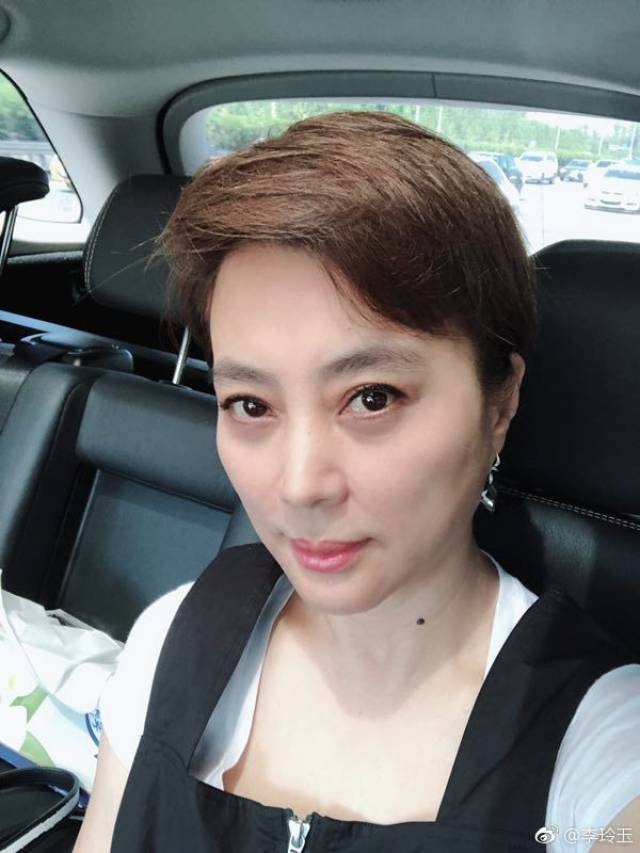 玉兔精李玲玉录制爱歌,甜歌皇后又将有新歌出炉!