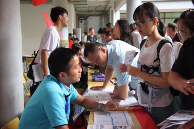 高中生一对一辅导：开启学习新篇章