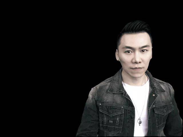 音乐剧《近乎正常》中文版演员阵容公布