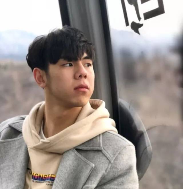 陈珂 | 左手画圆,右手画方,则两不成。