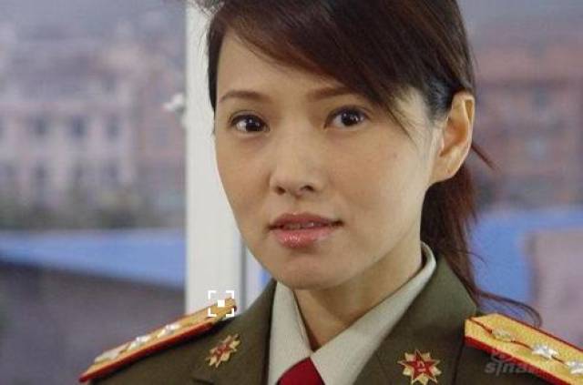 政治家杨元丁外孙女,冒着生命危险高龄产女,今婚姻生活惹人议