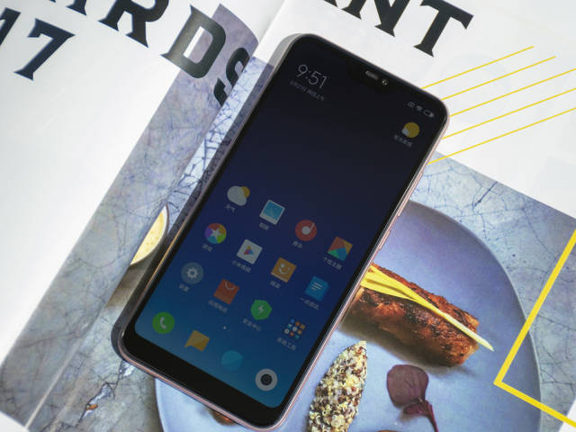 高颜值千元刘海屏 红米6 pro樱花粉图赏