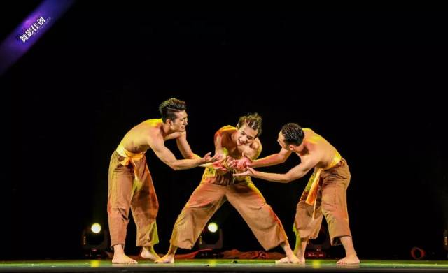 陈程祝青 刘梦园陈梦怡 徐维鲜罗茜潘雅璐 张惟惟 王溢菲 指导老师