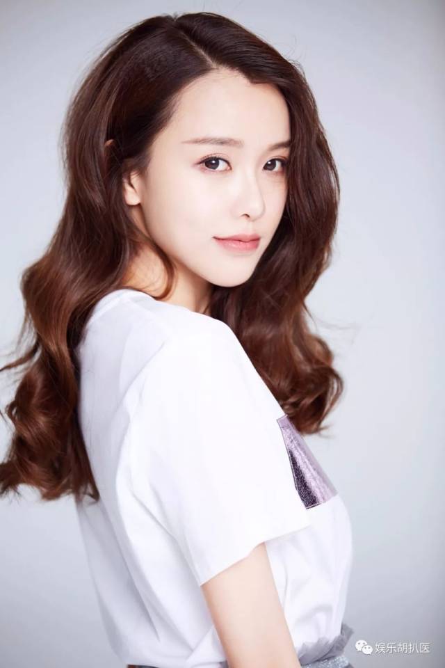 从美腿校花到演员黄一琳,女演员的进阶路要过