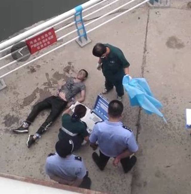 男孩溺水身亡正面男生图片