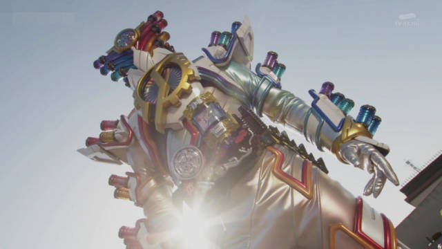 这些假面骑士的最终变身太华丽build全身插满瓶子w插满u盘