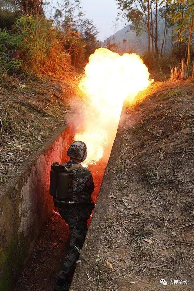 「关注」确认过,这就是防化兵的"三实"训练!