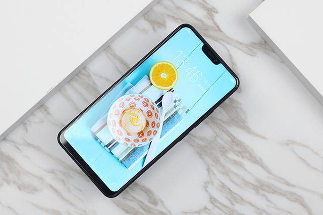 vivo Z1为何销售火爆？蓝厂发飙，这几个特性直戳消费者痛点_手机搜狐网