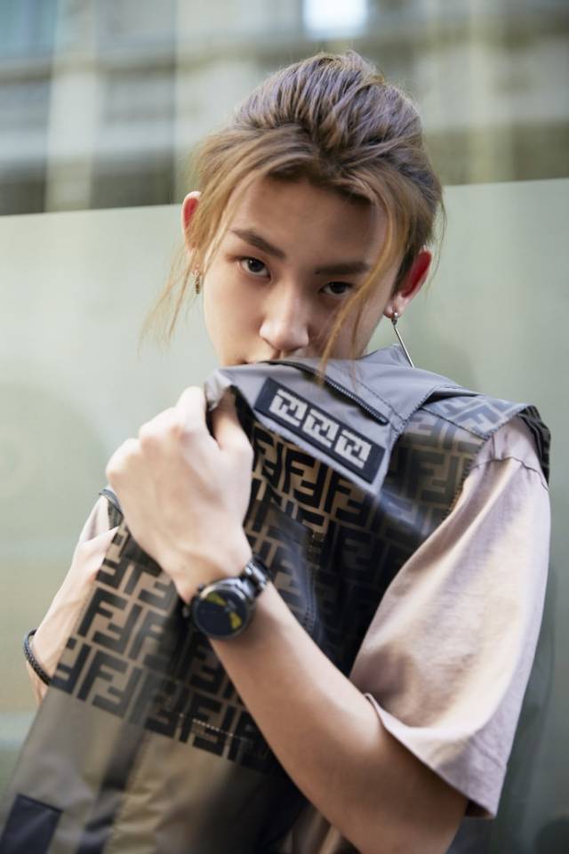 首登米兰时装周,你给wuli"李狗蛋"打几分呢?达琳一定是给满分啦