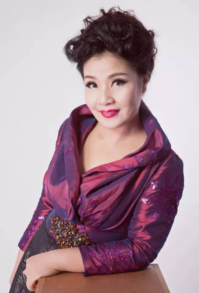 天津著名女歌唱家图片