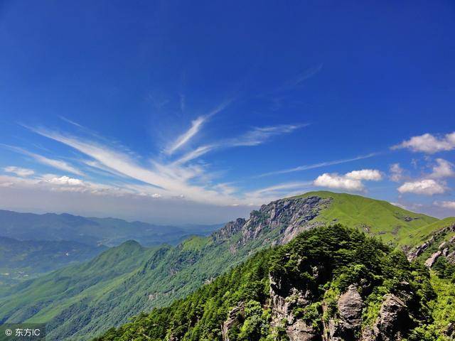 鳌山和太白山图片