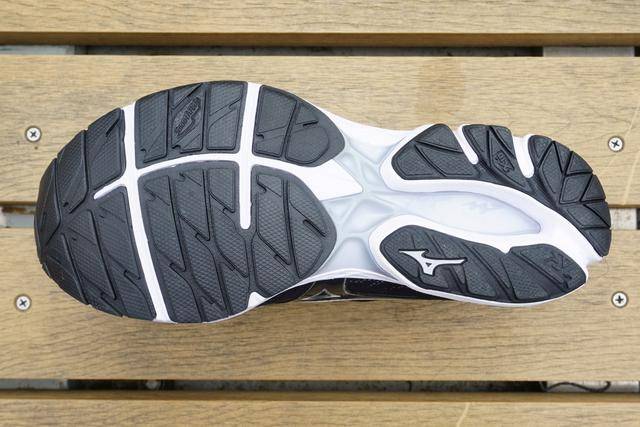 跑鞋开箱,引领你的跑步快感 美津浓mizuno wave rider20