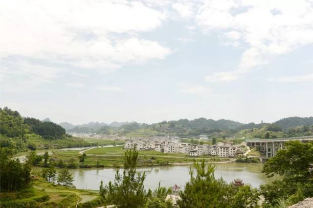 联山湾:全民办旅游,贫困山村变身荔波后院菜地