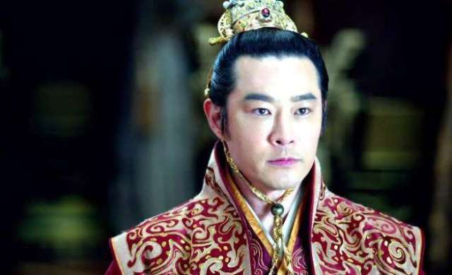 誉王萧景桓一生都在算计,揣度人心,他活得比太子萧景宣辛苦很多.