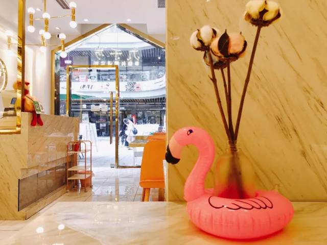 满满ins风颜值爆表的新晋网红打卡点,竟是一家串串店!