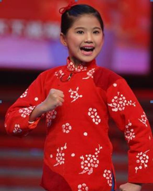和周雷达一样通过《梨园春》改变命运的,还有2004年赢得五年争霸赛