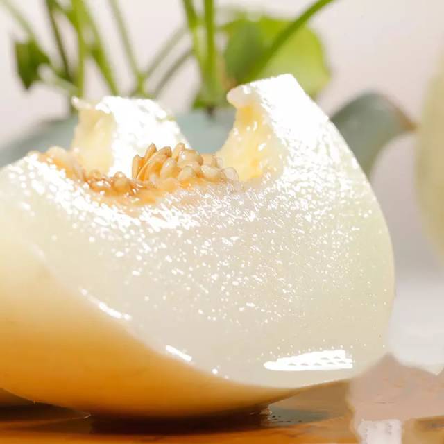 给大家送福利啦 甜到炸裂甜度高达18°  陕西阎良脆梨甜瓜 5斤(4-6个)
