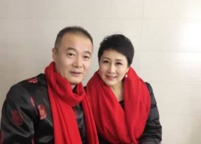 用来陪伴家人,而她和张建全的女儿张可盈已经21岁了