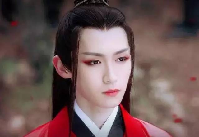 古装剧5大妖艳美男陈晓邓伦马可在列最后一位妖到没眼看