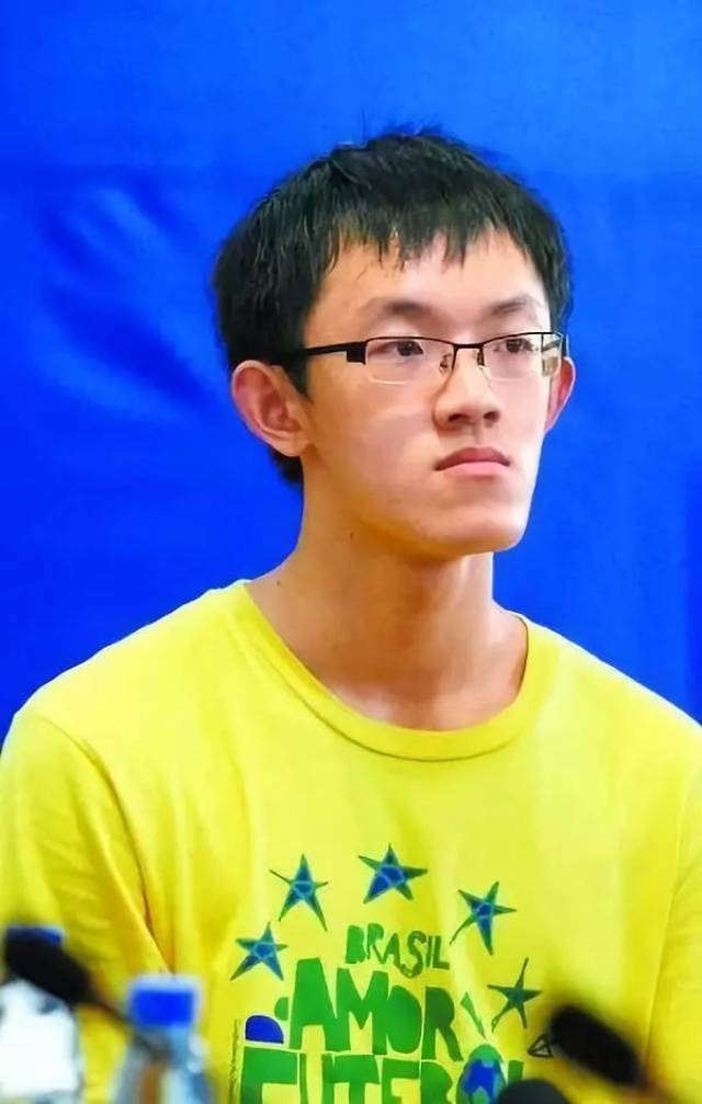 以722分的成绩摘得桂冠!历届高考状元大盘点!