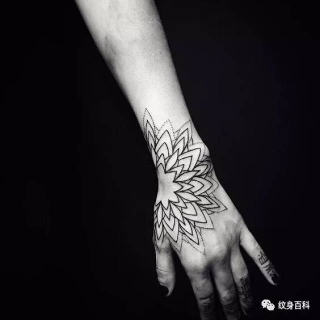 教你发高大上的纹身朋友圈,梵花系列!