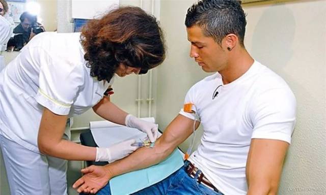 正能量c罗为献血拒绝纹身热心公益不悔初心